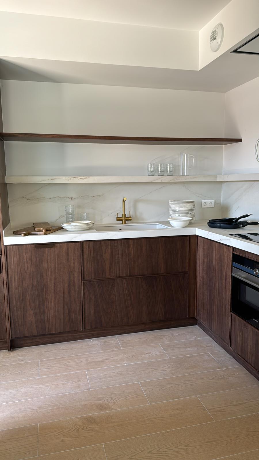 PHOTO-2025-12-12-19-13-02